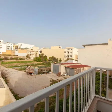 아파트 Spacious And Modern 3bed With Balcony-hosted By Sweetstay