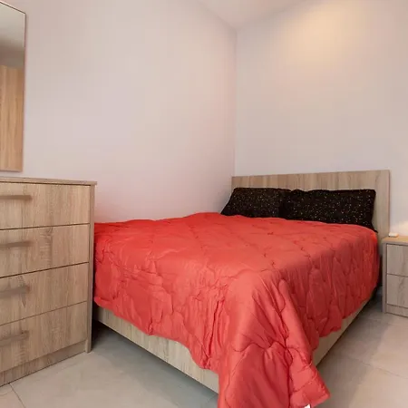 Spacious And Modern 3bed With Balcony-hosted By Sweetstay * St. Paul's Bay