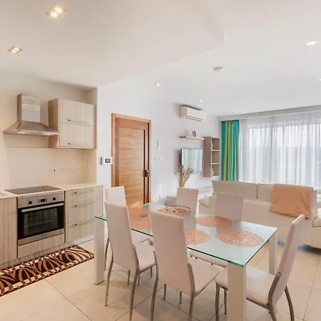 Spacious And Modern 3bed With Balcony-hosted By Sweetstay شقة خليج سانت بول